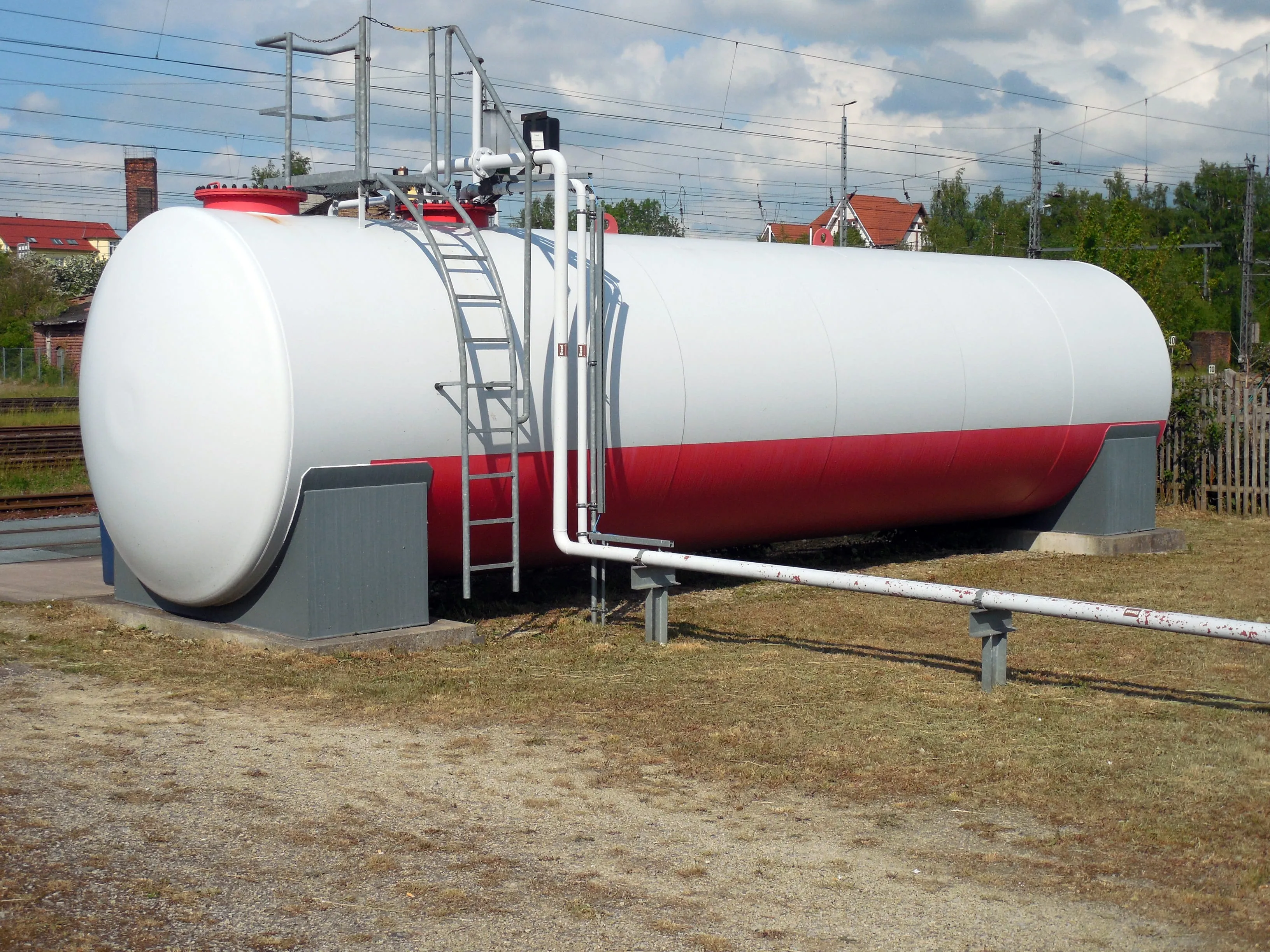 Отстойники воды и нефти купить в Пскове